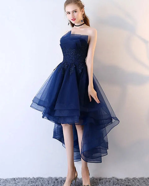 Robe bleu marine dentelle