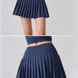 Jupe courte bleu marine sport