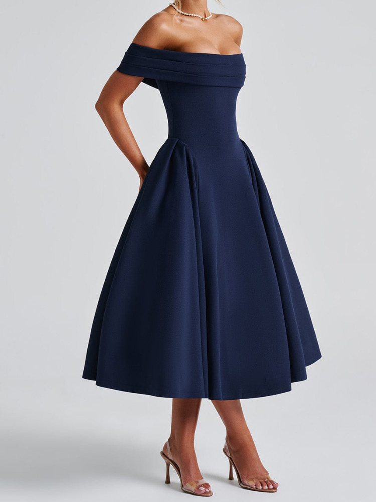 Robe_invitee_mariage_bleu_marine