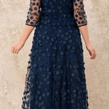 Robe longue brodée à fleur couleur bleu marine