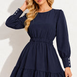 Robe bleu marine a volant