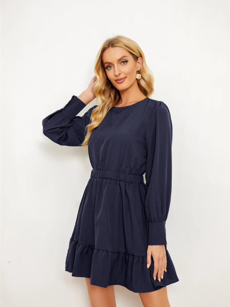 Robe bleu marine à volant