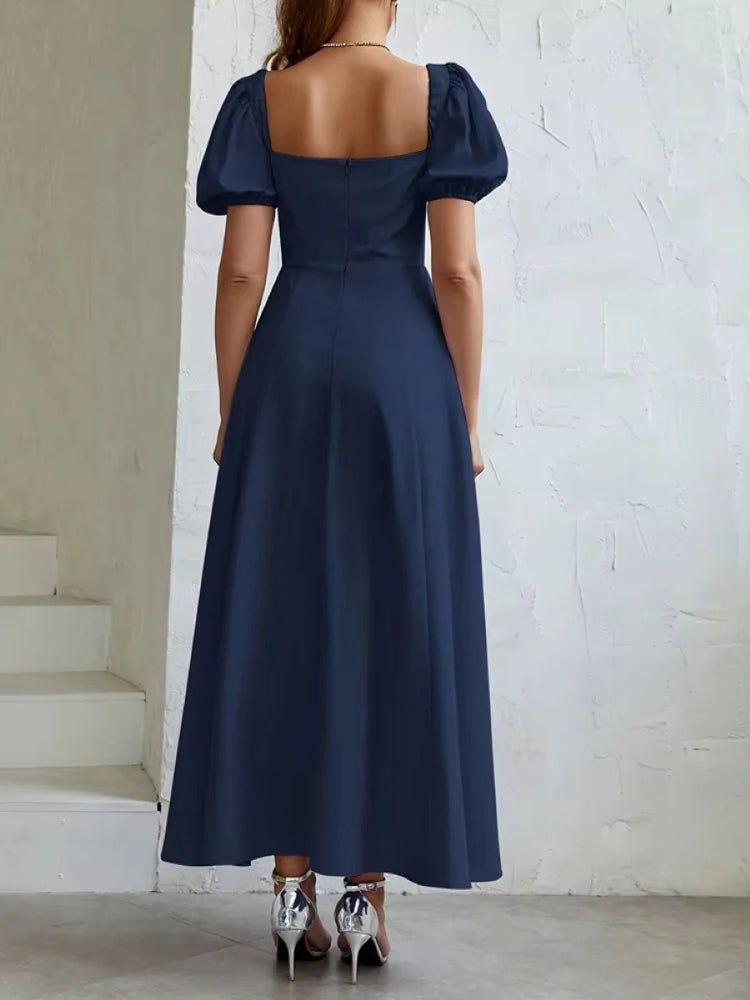 Robe longue couleur bleu marine fendue