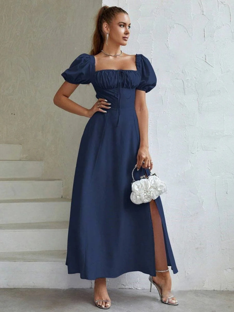 Robe longue couleur bleu marine fendue