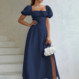 Robe longue couleur bleu marine fendue