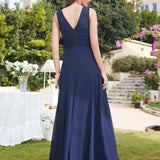 Robe de soirée longue, couleur bleu marine